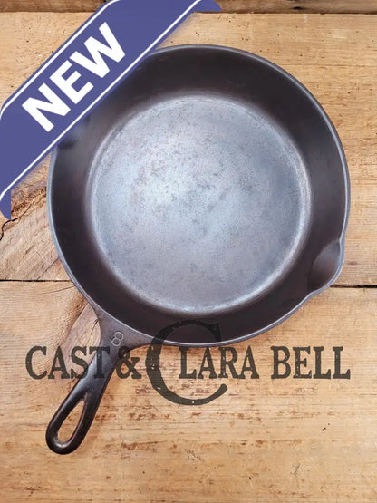 Priced to Sell! 1930’s Wagner #8 Cast Iron Skillet 1058. For gas and electric ranges Skillet