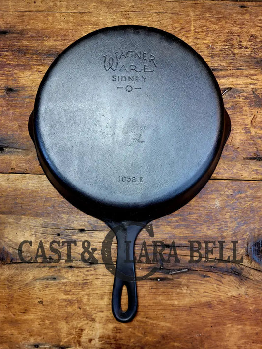 Priced To Sell! 1930’S Wagner Ware #8 Cast Iron Skillet With Stylized Logo 1058 E