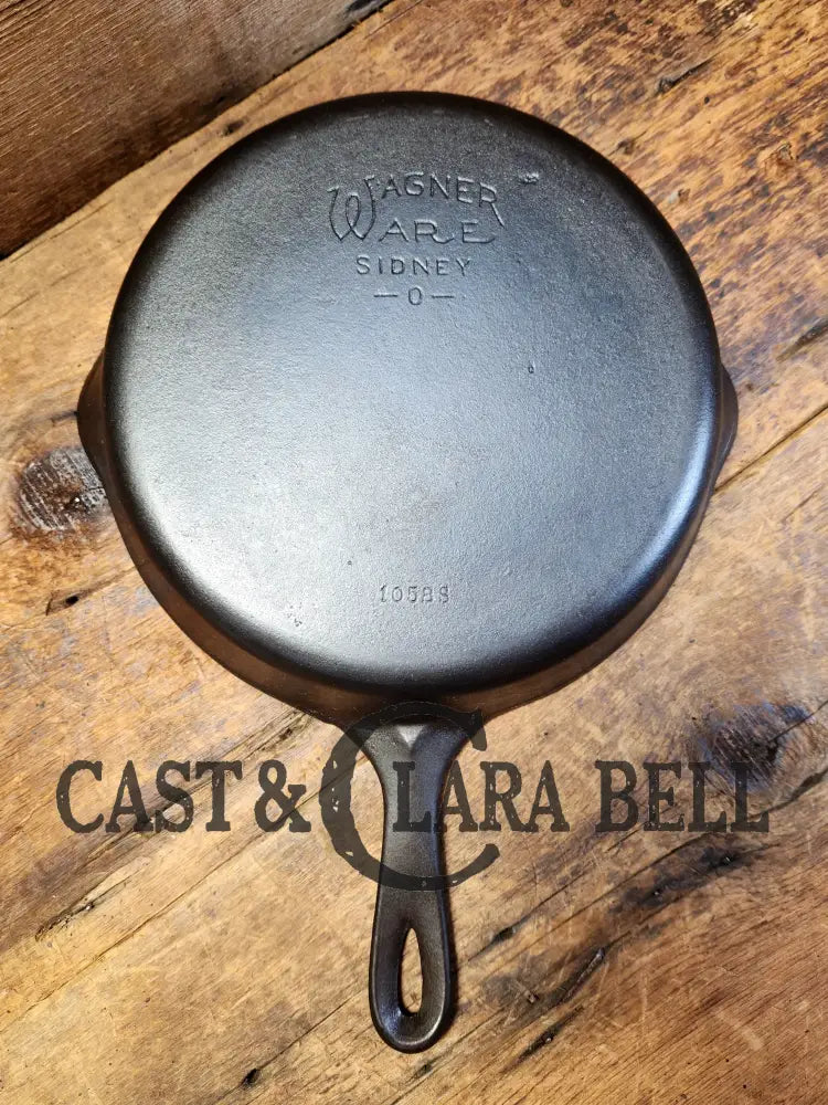 Priced To Sell! 1930’S Wagner Ware #8 Cast Iron Skillet With Stylized Logo 1058 S Shift Mark.