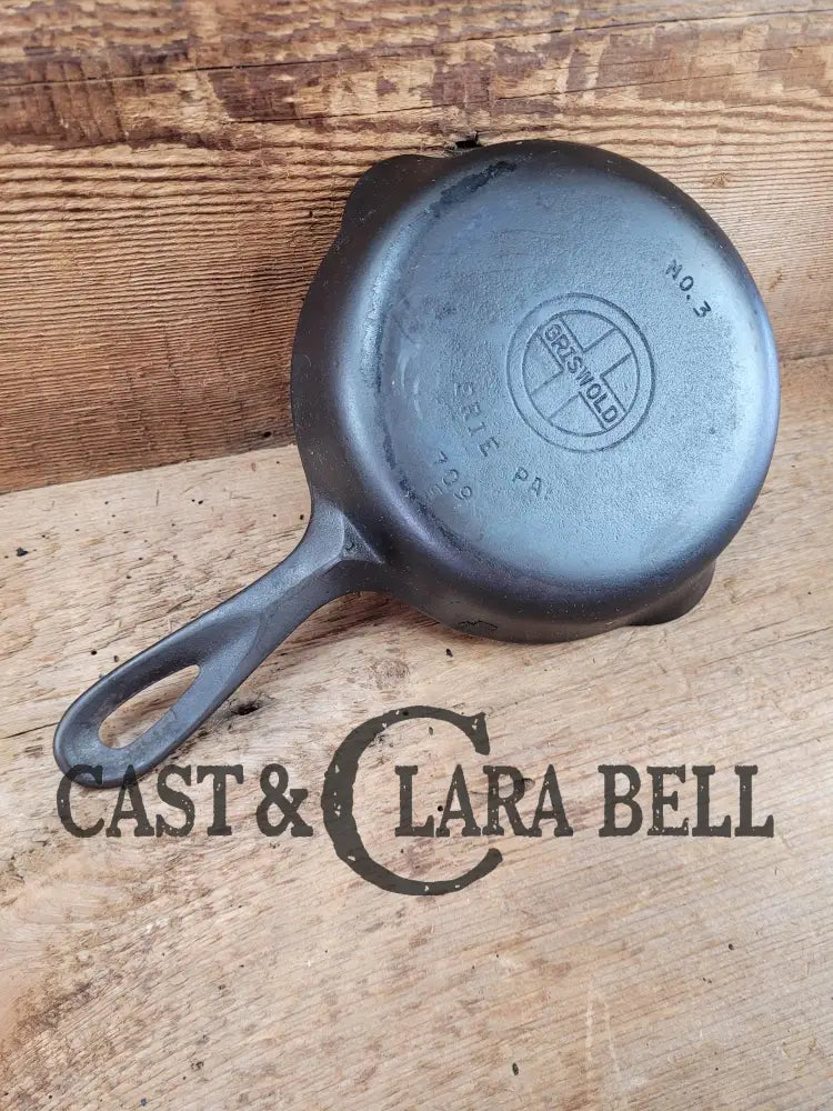 Priced To Sell! 1940’S Griswold No. 3 Cast Iron Egg Skillet With Small Block Logo 709 E