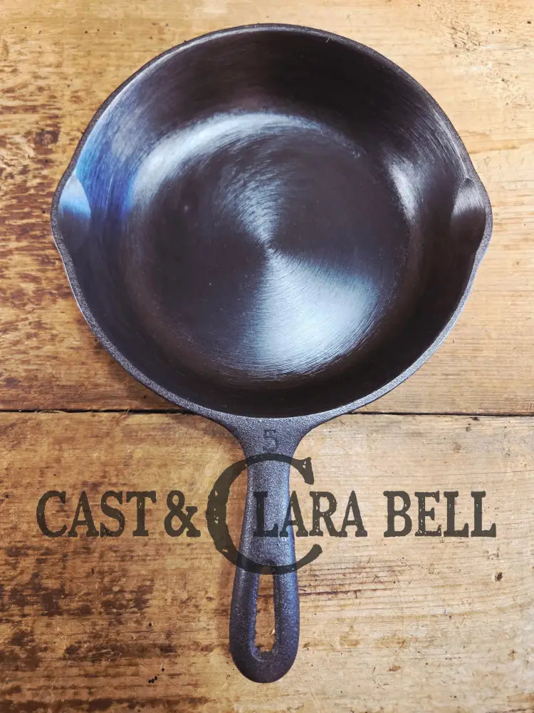 Priced to Sell! 1940’s Wagner #5 Cast Iron Skillet 8 inch cast iron Skillet. GREAT daily user Skillet