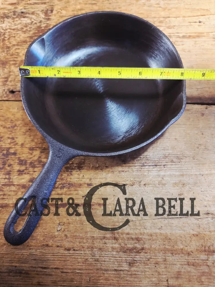 Priced to Sell! 1940’s Wagner #5 Cast Iron Skillet 8 inch cast iron Skillet. GREAT daily user Skillet