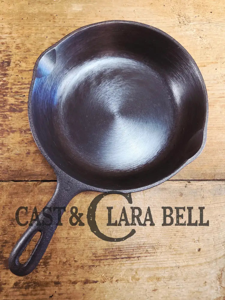 Priced to Sell! 1940’s Wagner #5 Cast Iron Skillet 8 inch cast iron Skillet. GREAT daily user Skillet