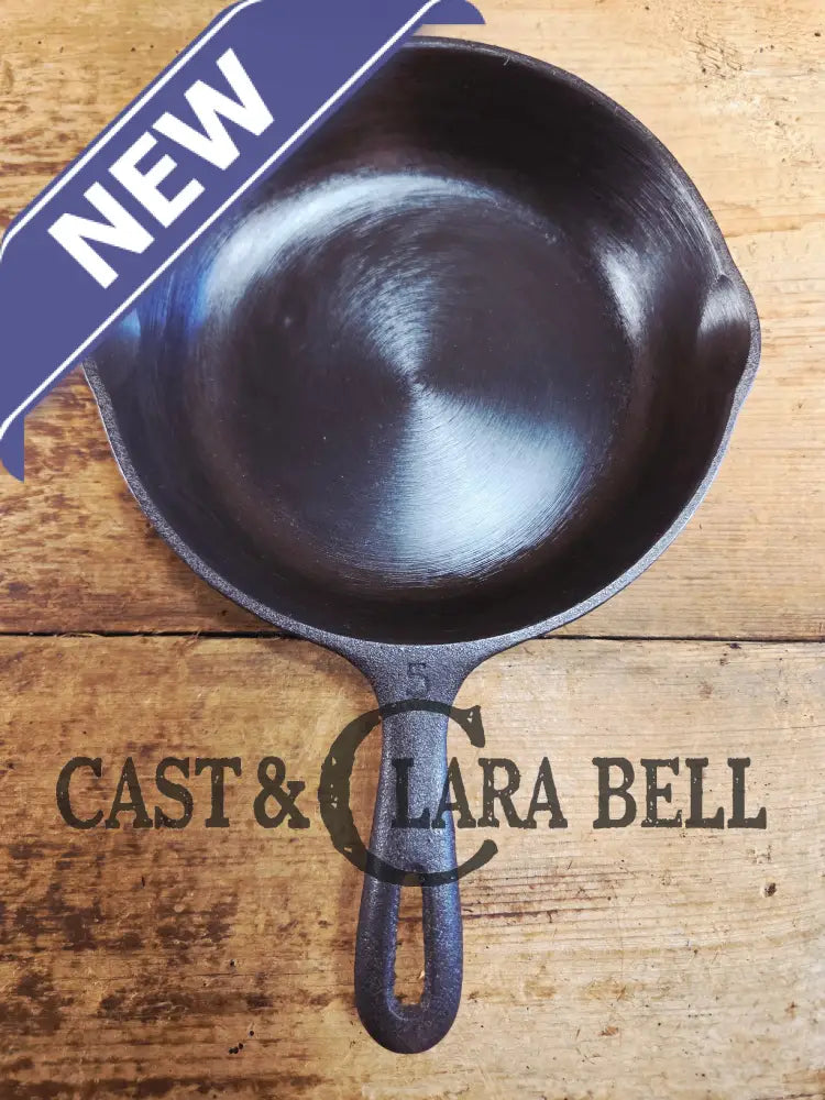 Priced to Sell! 1940’s Wagner #5 Cast Iron Skillet 8 inch cast iron Skillet. GREAT daily user Skillet