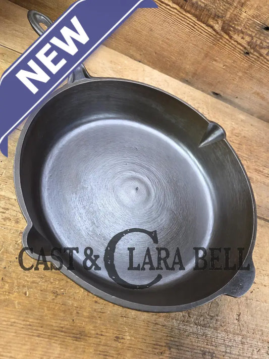 Priced to sell! A tale of two skillets...light and amazing! Late 1800’s Gate-marked unknown #11 DEEP cast iron skillet!