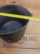 Priced to Sell and not seen often. 1930’s #7 Favorite Piqua flat bottom kettle. PERFECT daily user for soups stews and