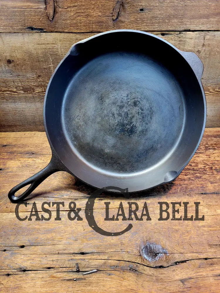 Priced To Sell! Beautiful 1940’S Era Lodge #12 Cast Iron Skillet With 3 Notch Heat Ring. Great