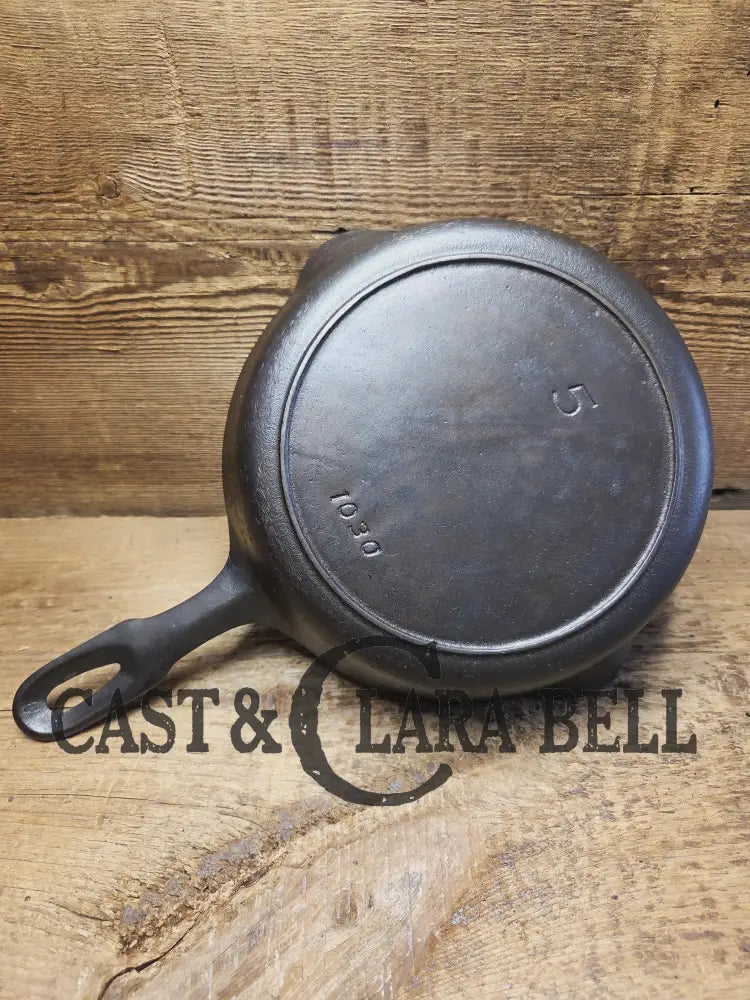 Priced to Sell! Beautiful Iron Mountain by Griswold #5 Skillet with Heat Ring 1030. See description Skillet