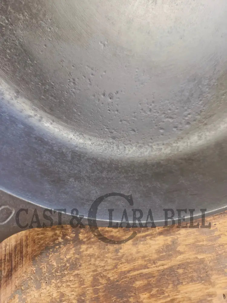 Priced to Sell! Big 1930’s Wagner Ware #10 Cast Iron Skillet with Stylized Logo 1060 C. Great Bacon skillet! - Skillet