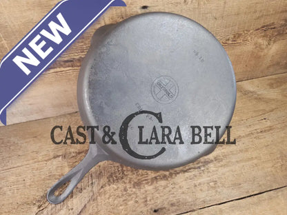 Priced to Sell! Big 1940’s Griswold #10 Skillet Small Block Logo Smooth bottom 716 C. See description for details SC24