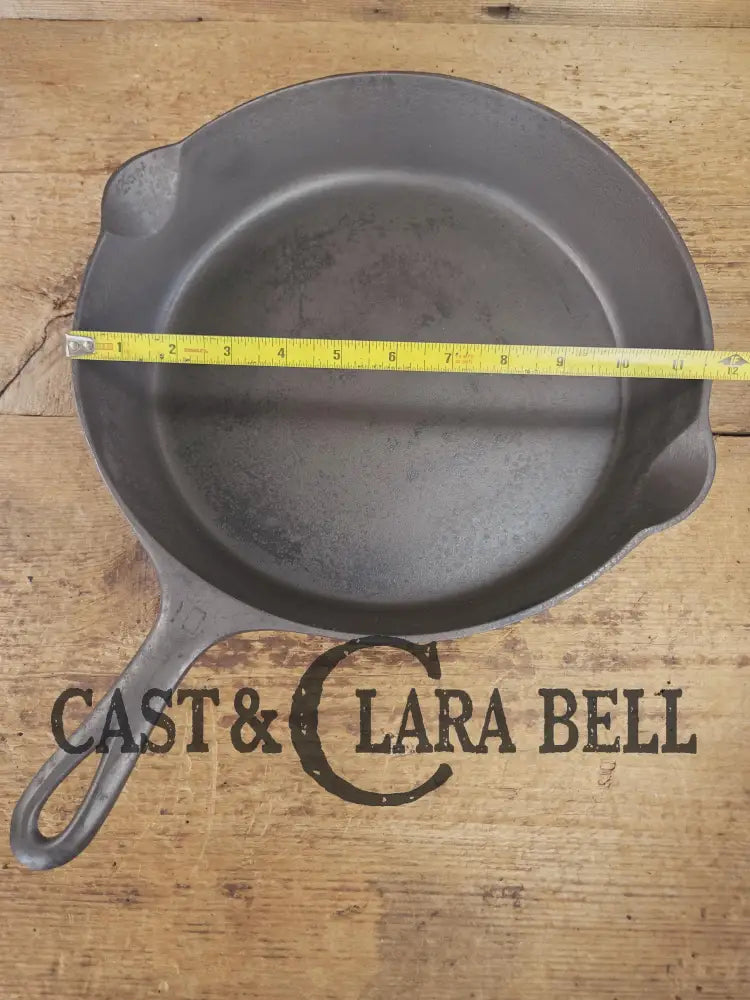 Priced to Sell! Big 1940’s Griswold #10 Skillet Small Block Logo Smooth bottom 716 C. See description for details SC24