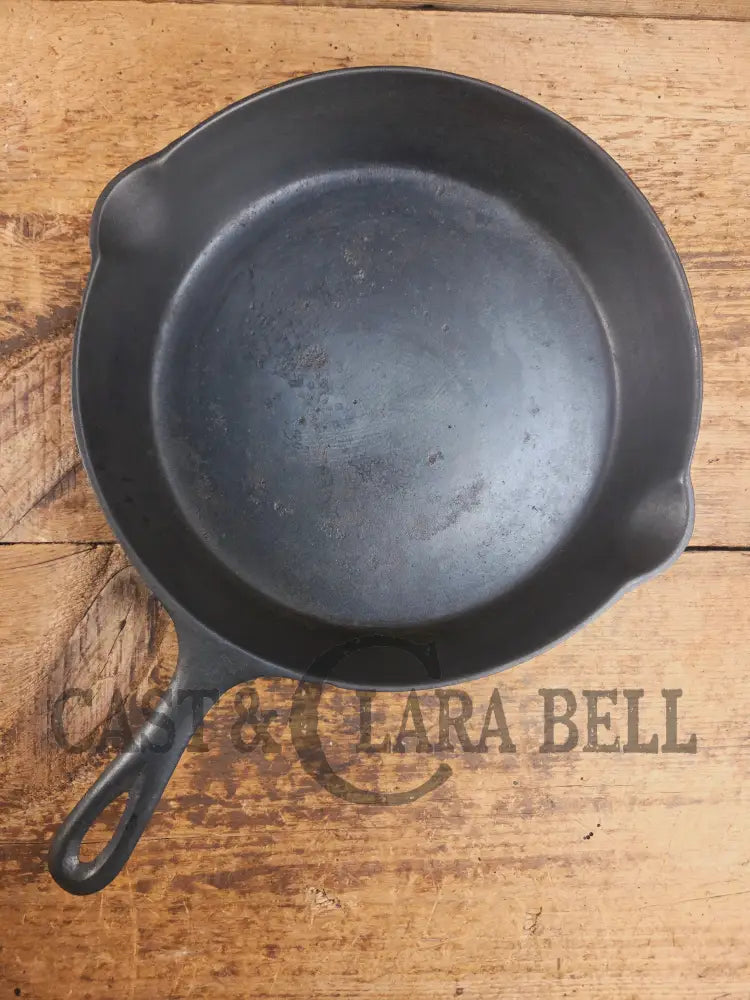 Priced to sell daily workhorse! Early 1900’s Lodge #8 Skillet with 3 Notch Heat Ring. Great first pan! Skillet