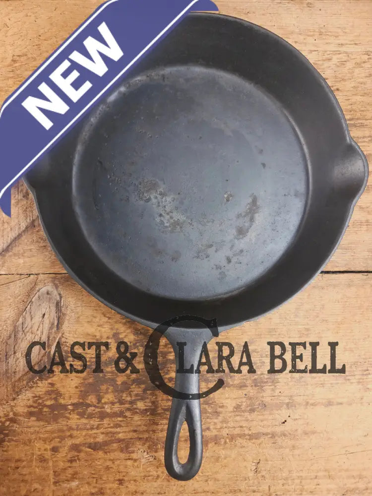 Priced to sell daily workhorse! Early 1900’s Lodge #8 Skillet with 3 Notch Heat Ring. Great first pan! Skillet