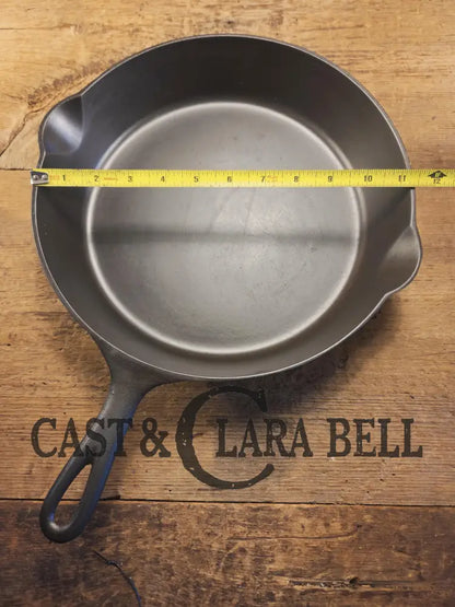 Priced to Sell. Early 1900’s Erie (Griswold) #9 Cast Skillet 710A. 6th Series Model light sulfur pitting on outside.