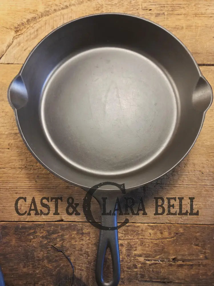 Priced to Sell. Early 1900’s Erie (Griswold) #9 Cast Skillet 710A. 6th Series Model light sulfur pitting on outside.