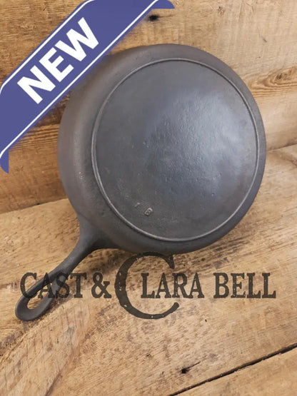 Priced to sell! Early 1900’s ’No Notch’ Lodge #7 Skillet. GREAT first pan or for someone that doesn’t need perfection!