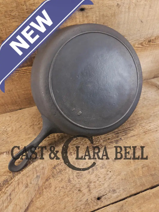 Priced to sell! Early 1900’s ’No Notch’ Lodge #7 Skillet. GREAT first pan or for someone that doesn’t need perfection!
