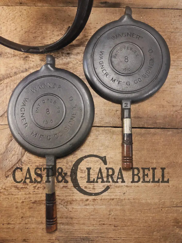 Priced to Sell Early 1900’s ’Wagner’ cast iron waffle iron. #1408 Original wood handles Waffle Iron