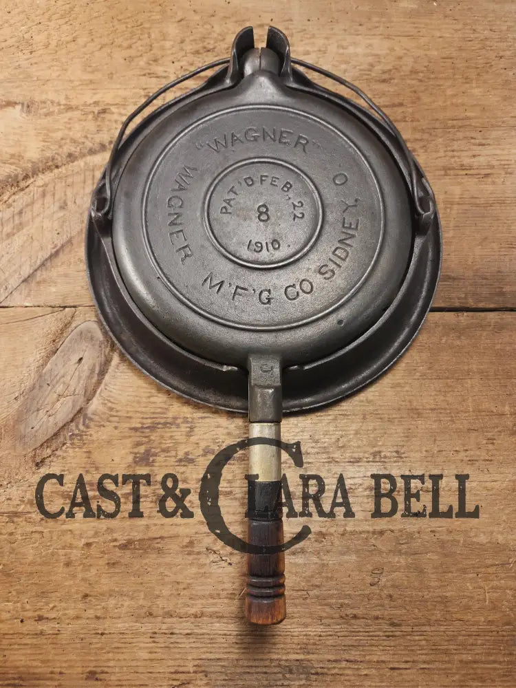 Priced to Sell Early 1900’s ’Wagner’ cast iron waffle iron. #1408 Original wood handles Waffle Iron