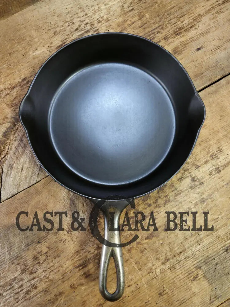 Priced to Sell Great bacon skillet. Early 1900’s Wagner made large ’Arc Logo’ #7 Cast Iron Skillet. Daily workhorse!