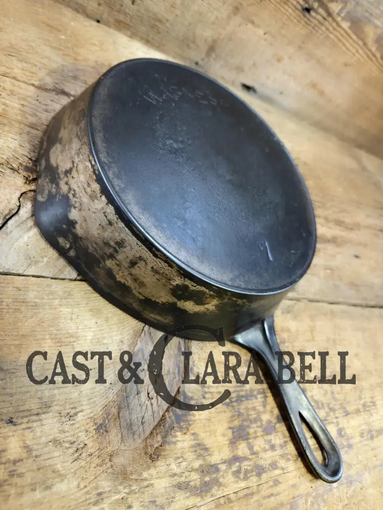 Priced to Sell Great bacon skillet. Early 1900’s Wagner made large ’Arc Logo’ #7 Cast Iron Skillet. Daily workhorse!