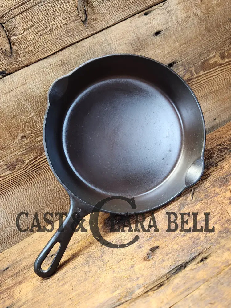 Priced To Sell! Early Griswold ’Erie’ (No Epu) #8 Skillet Large Block Slant Logo 704 L