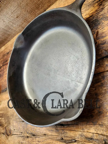 Priced To Sell! Early Griswold ’Erie’ (No Epu) #8 Skillet Large Block Slant Logo 704 L