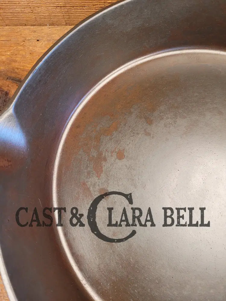 Priced To Sell! Early Lodge #8 Cast Iron Skillet With Single Notch And Raised C