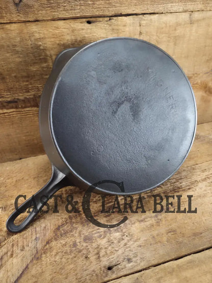 Priced to Sell Great bacon skillet. Early 1900’s Wagner made large ’Arc Logo’ #9 Cast Iron Skillet. Daily workhorse!