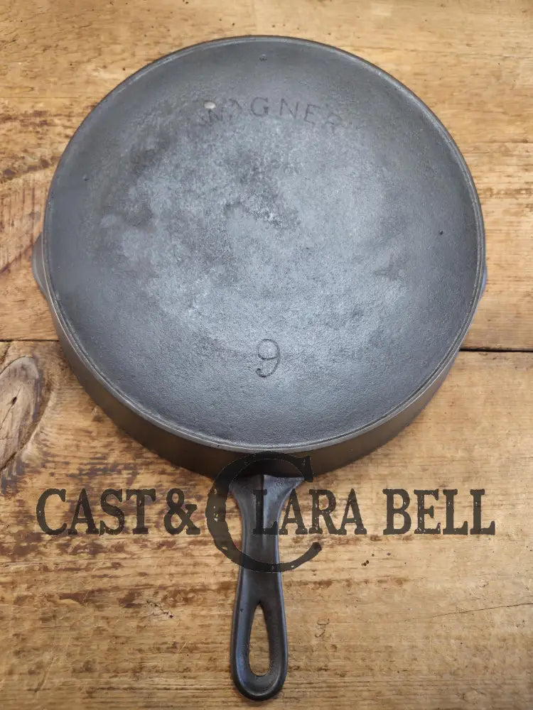 Priced to Sell Great bacon skillet. Early 1900’s Wagner made large ’Arc Logo’ #9 Cast Iron Skillet. Daily workhorse!