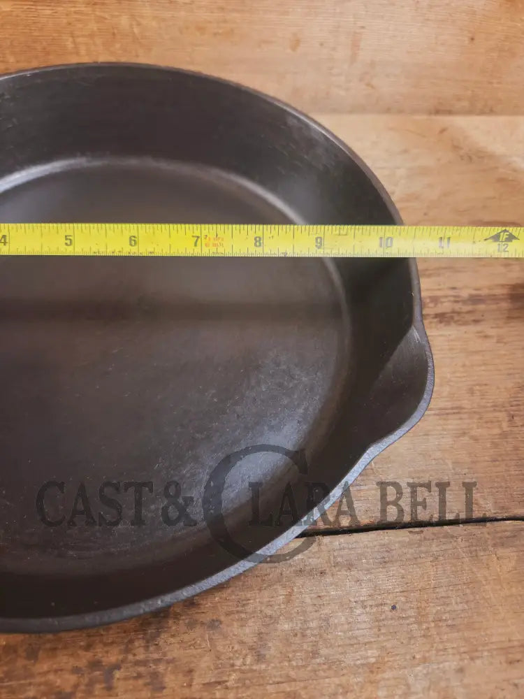 Priced to Sell! GREAT campfire cooker 1930’s Griswold cast iron skillet. Small block 704 K Skillet