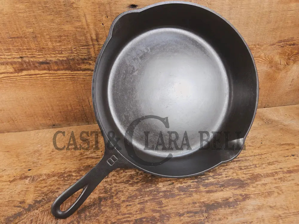 Priced to Sell! GREAT campfire cooker 1930’s Griswold cast iron skillet. Small block 704 K Skillet