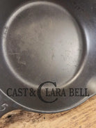 Priced to Sell Great Saute pan! 1930’s Wagner #5 Skillet with Stylized Logo 1055 R Skillet