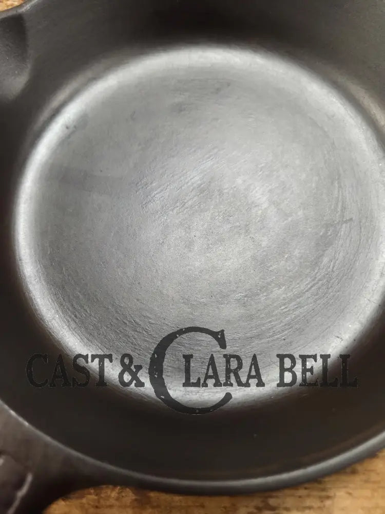 Priced to Sell!! Griswold #3 Skillet with Large Block Logo and Smooth Bottom 709 Skillet