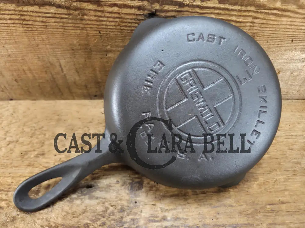 Priced to Sell!! Griswold #3 Skillet with Large Block Logo and Smooth Bottom 709 Skillet