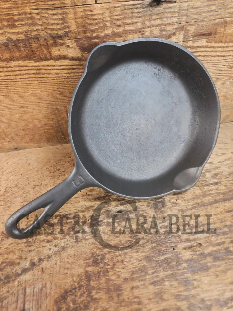 Priced to Sell!! Griswold #3 Skillet with Large Block Logo and Smooth Bottom 709 A Skillet