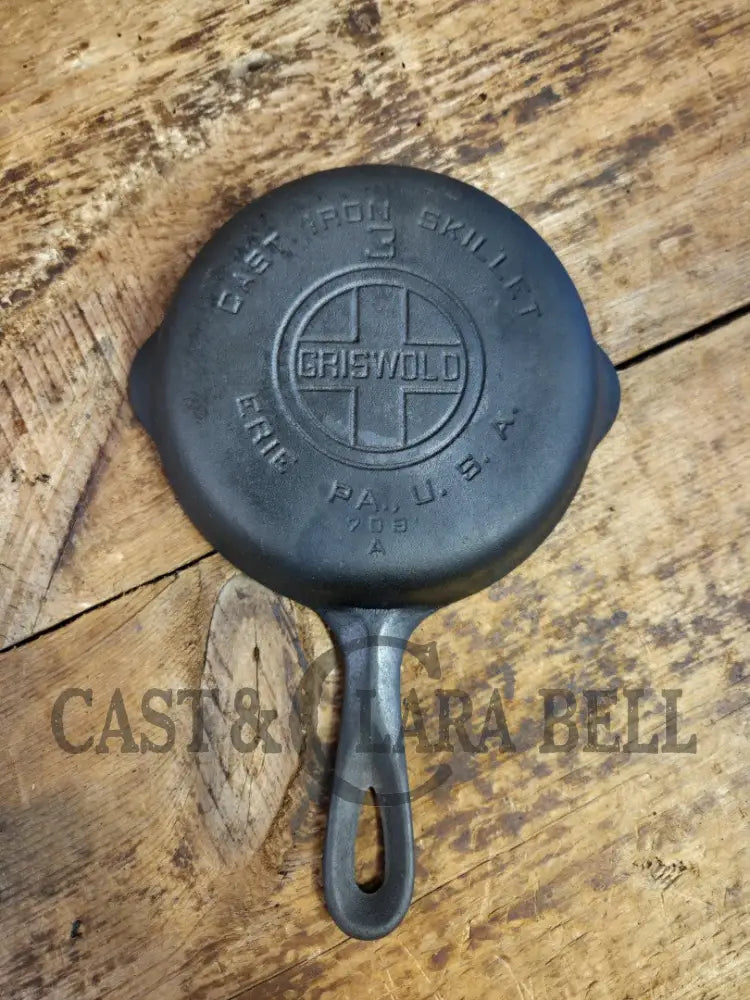 Priced to Sell!! Griswold #3 Skillet with Large Block Logo and Smooth Bottom 709 A Skillet