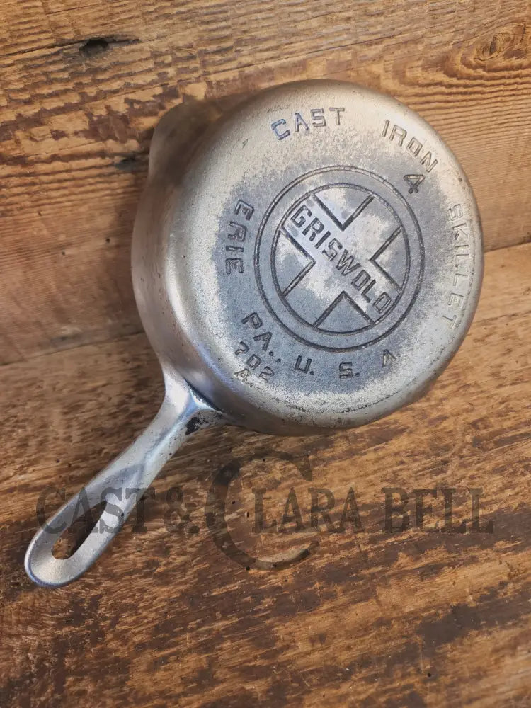Priced To Sell! Griswold #4 Cast Iron Skillet with Large Block Logo 702 A - Skillet