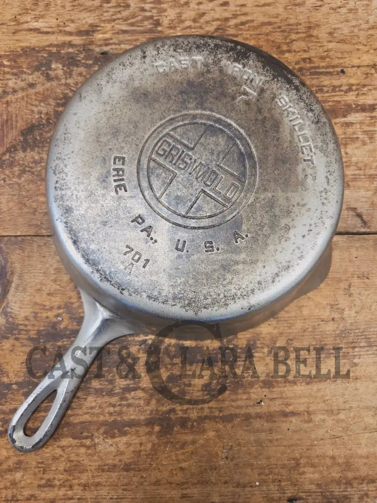 Priced to Sell! 1930’s Griswold #7 Chrome finish Cast Iron Skillet with Large Block Logo 701 - Skillet