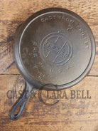 Priced to sell! 1930’s Griswold #7 Skillet w Large Block Logo Heat Ring 701 E. See description SC24 - Skillet