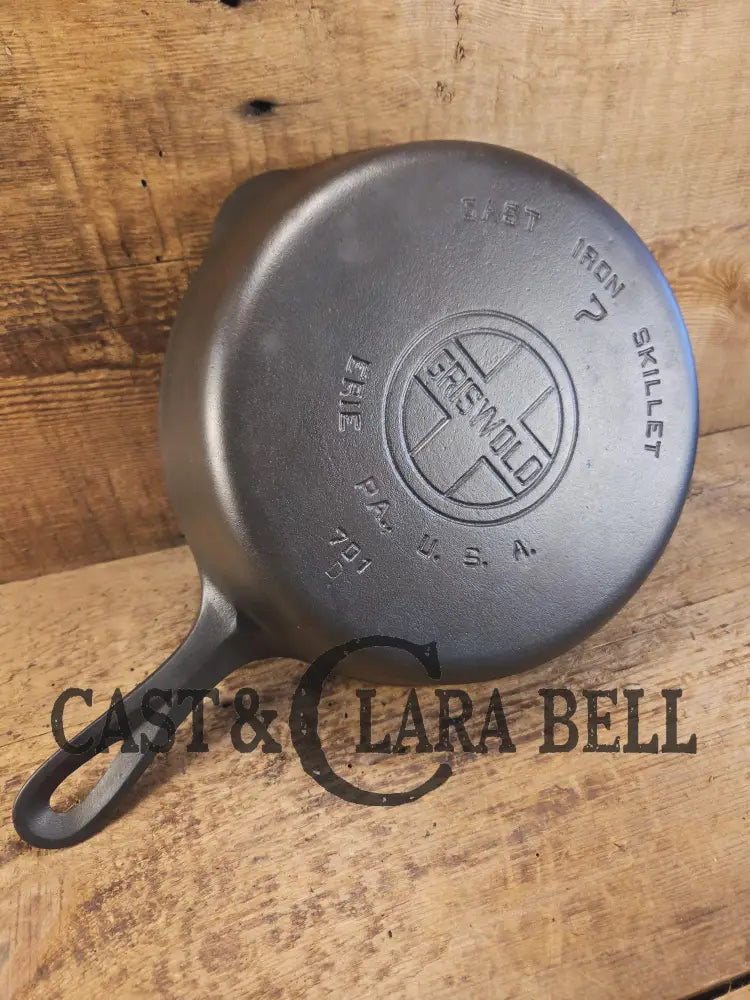Priced to Sell! Griswold #7 Skillet with Large Block Logo and Smooth Bottom 701. See description Skillet
