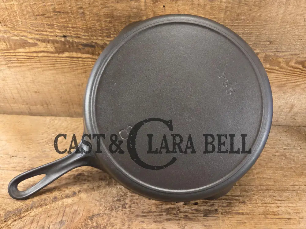 Priced to Sell! Griswold #8 Cast Iron Skillet with Heat Ring 755. Similar to the Victor design. Great pan! Skillet