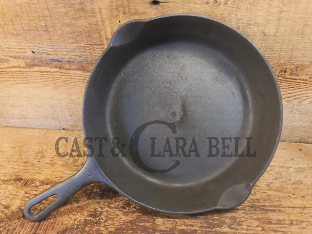 Priced to Sell: Griswold No. 7 Cast Iron Skillet with Small Block Logo and Grooved Handle 701 - Skillet