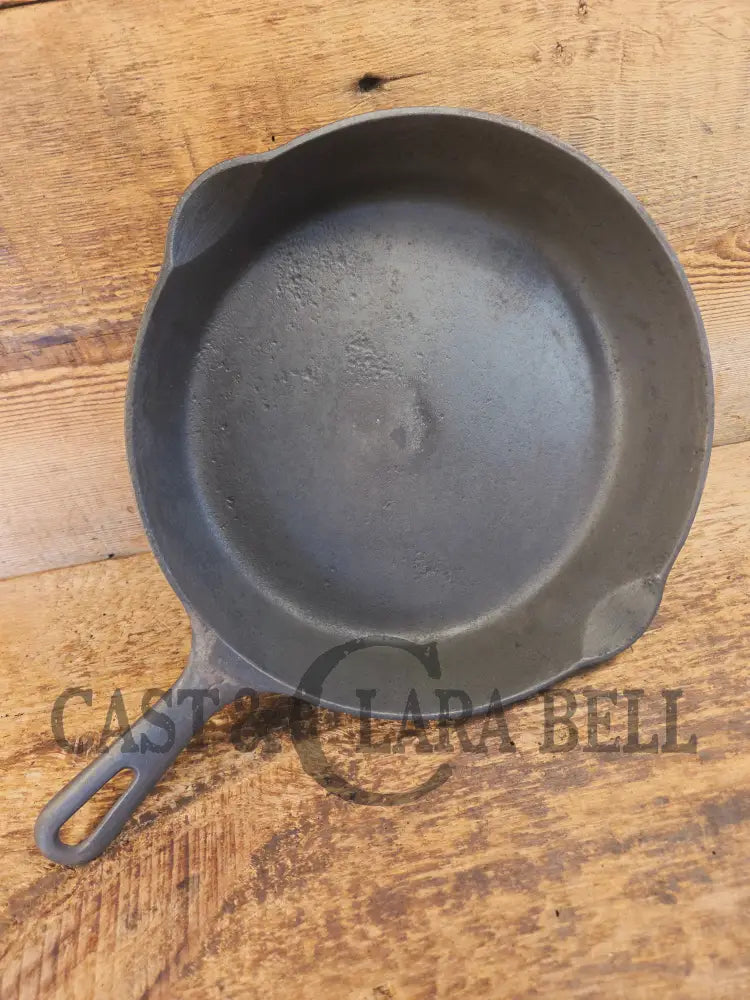 Priced to Sell: Griswold No. 7 Cast Iron Skillet with Small Block Logo and Grooved Handle 701 - Skillet