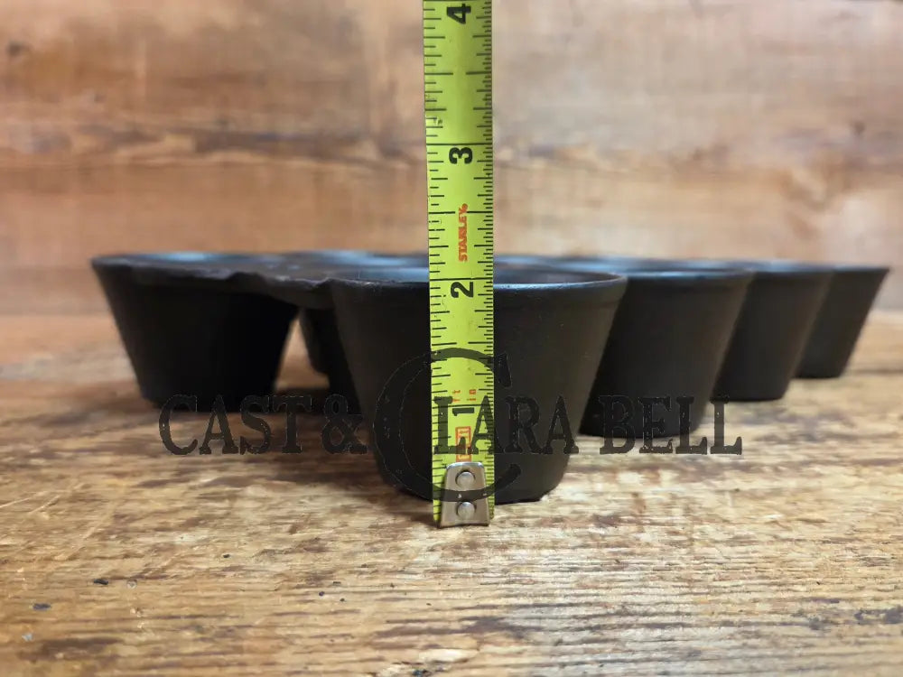 Priced to Sell: Hairline Crack. Late 1800’s hard to find Shepard #10 Popover Gem Pan. Phila PA based foundry.