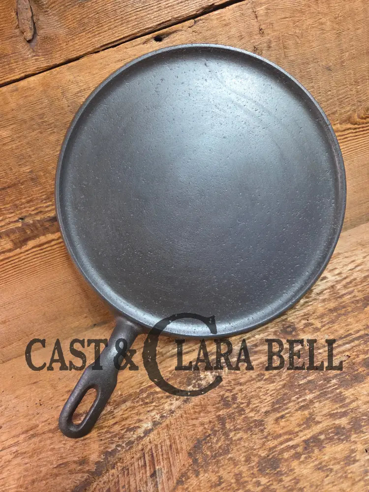 Priced to Sell Iron Mountain by Griswold #9 (1059) Cast Iron Round Griddle - Griddle