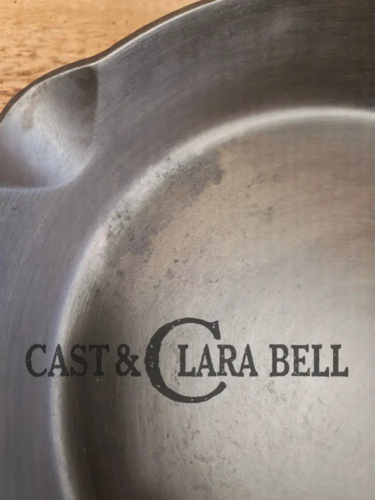 Priced to Sell! Lovely 1920’s Griswold #9 Skillet with Heat Ring and Large Block Logo 710 F. One of the most popular