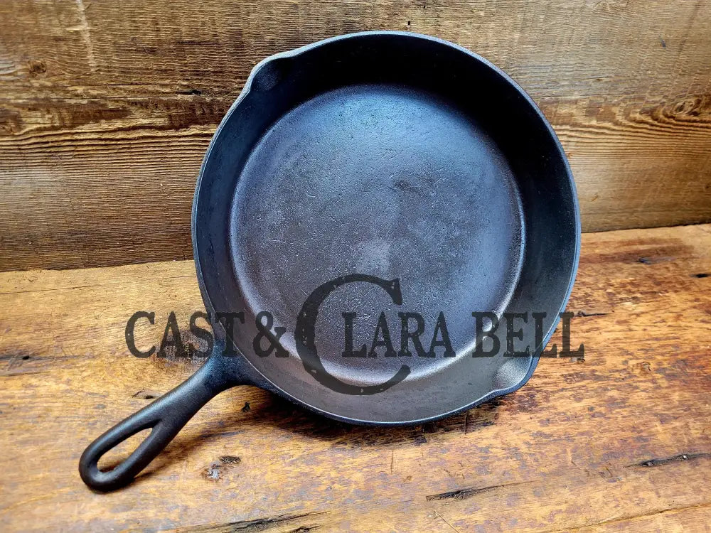 Priced To Sell! Mid 1900’S Lodge #7 Skillet With 3 Notch Heat Ring