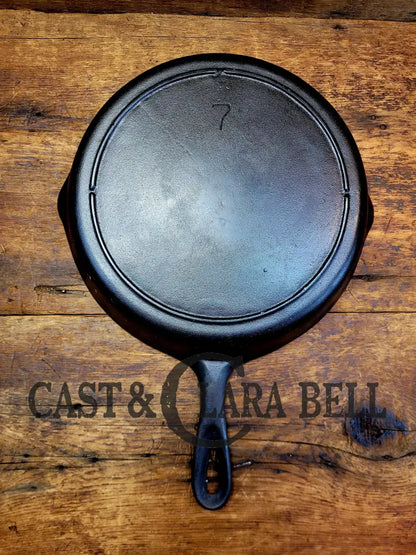 Priced To Sell! Mid 1900’S Lodge #7 Skillet With 3 Notch Heat Ring