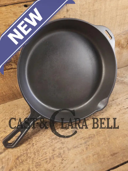 Priced to Sell SEE LISTING. Hard to find 1930’s Hammered finish Griswold No. 8 cast iron skillet 2008 with matching